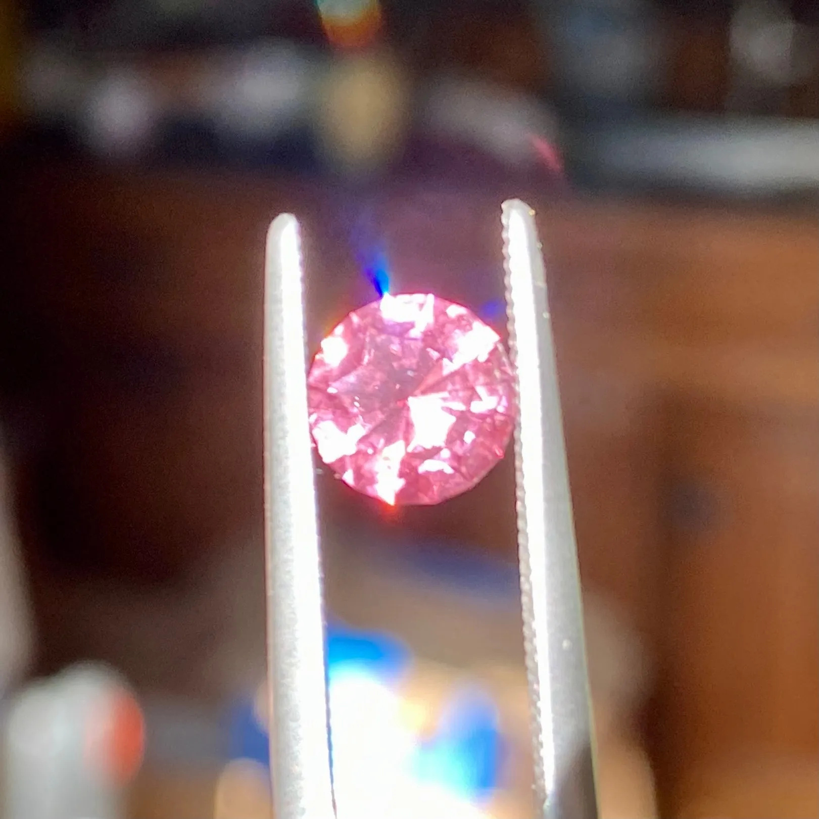 1.26 ct. Absolute "Uber Rarity", Padparadscha Pink, Color Shift, Spinel, Rare, Luc Yen, Vietnam, Internally Flawless, Color Change
