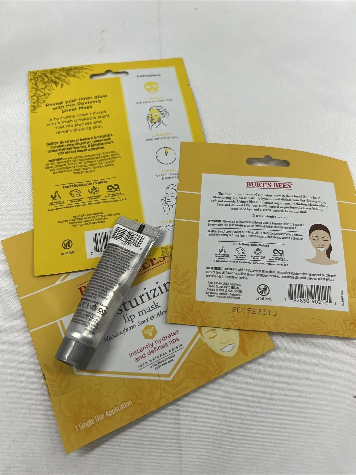 (4) Burt’s Bees Gift Set Moisturizing Lip Mask Reviving Sheet Hand Repair Cream