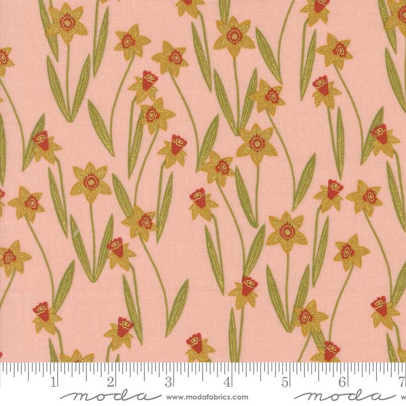 Bee Garden by Moda Fabrics DARLING DAFFODILS/ROSE M