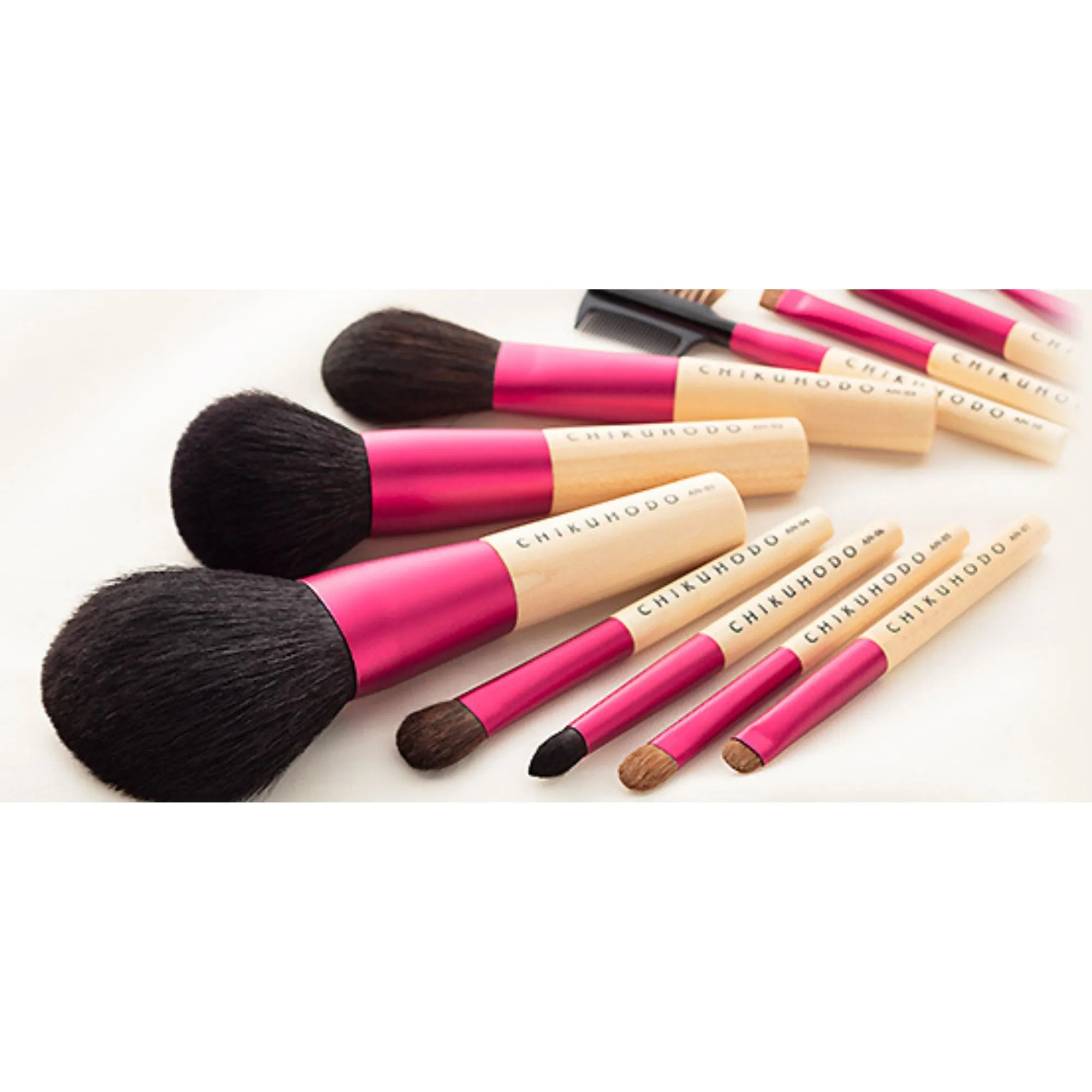 Chikuhodo AN-11 Lip Brush, Anne Series