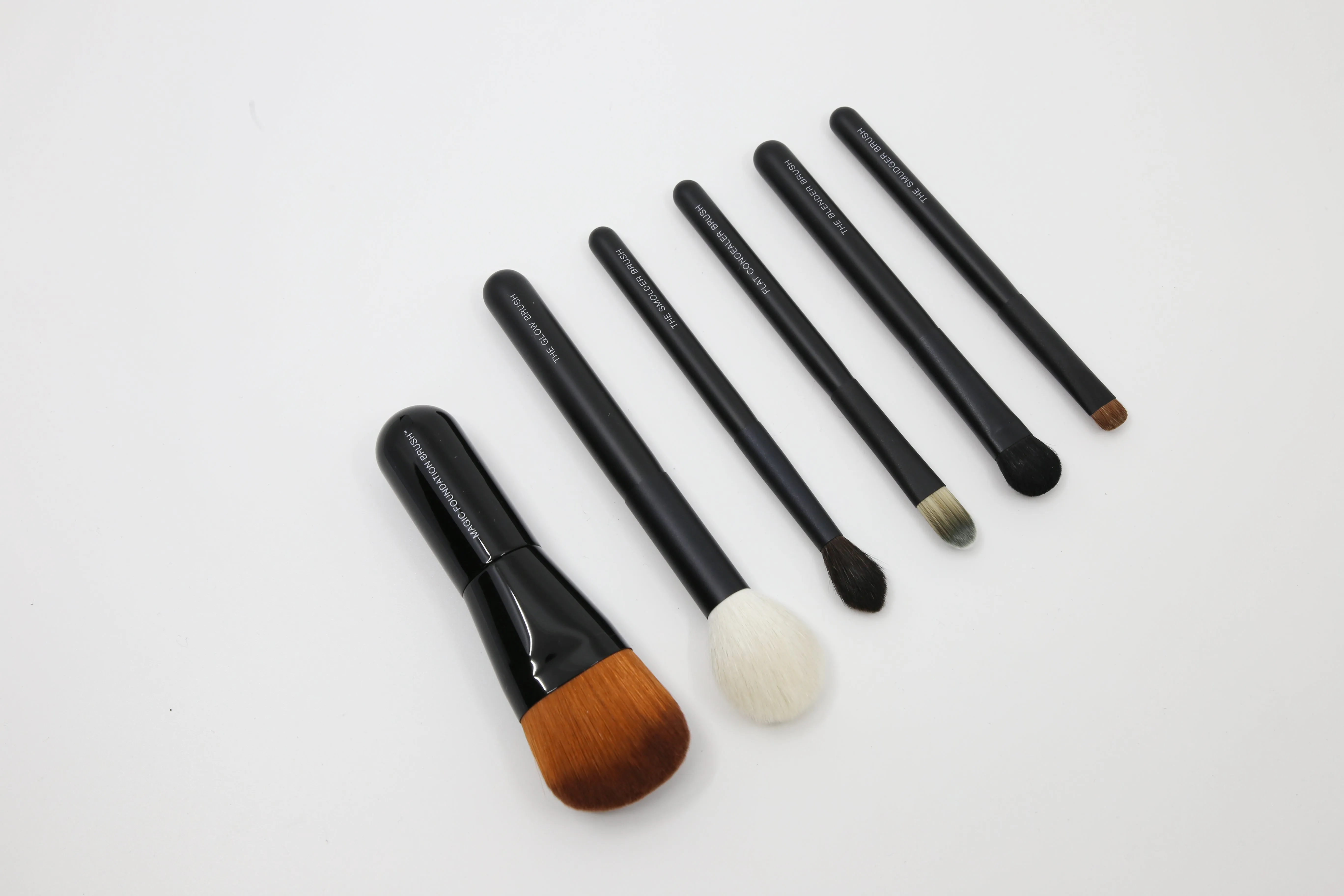 Flawless Essentials Brush Kit with FREE Glow Brush