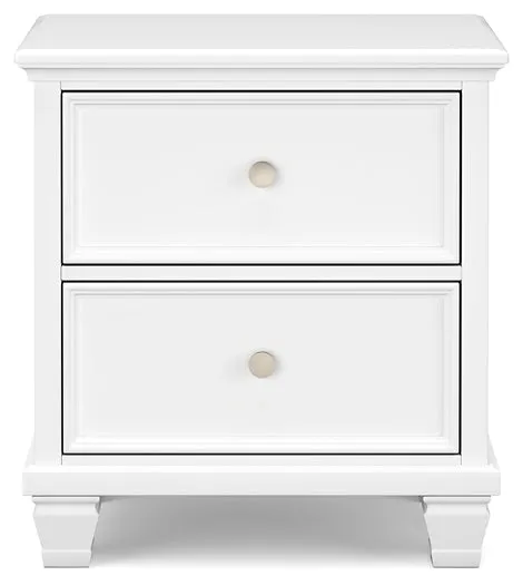 Fortman Queen Panel Bed with Mirrored Dresser, Chest and 2 Nightstands