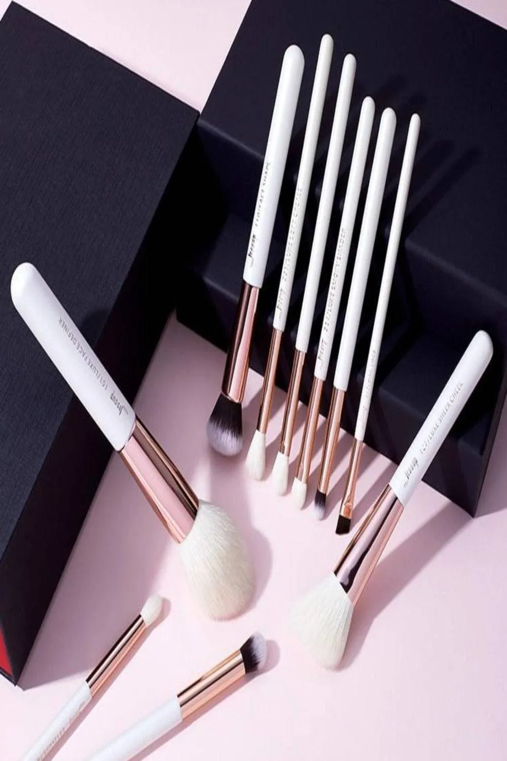 Girls On The Go White Professional Makeup Brush Set - 10 Pack