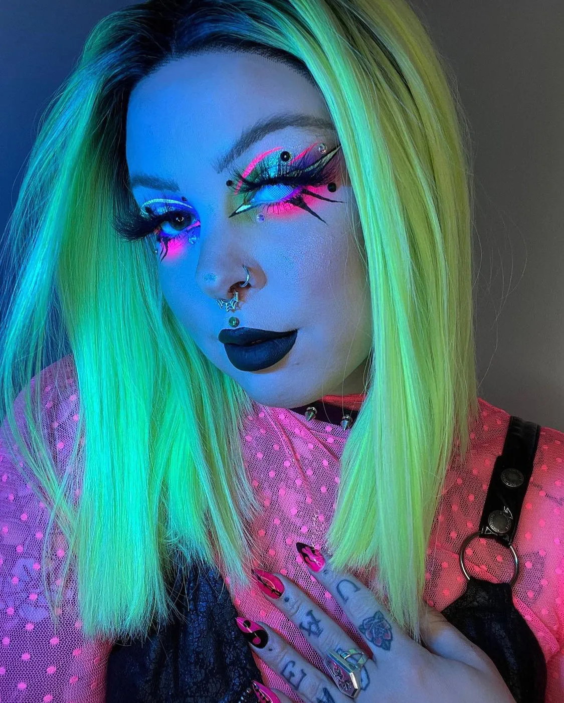 LIME CRIME-UV