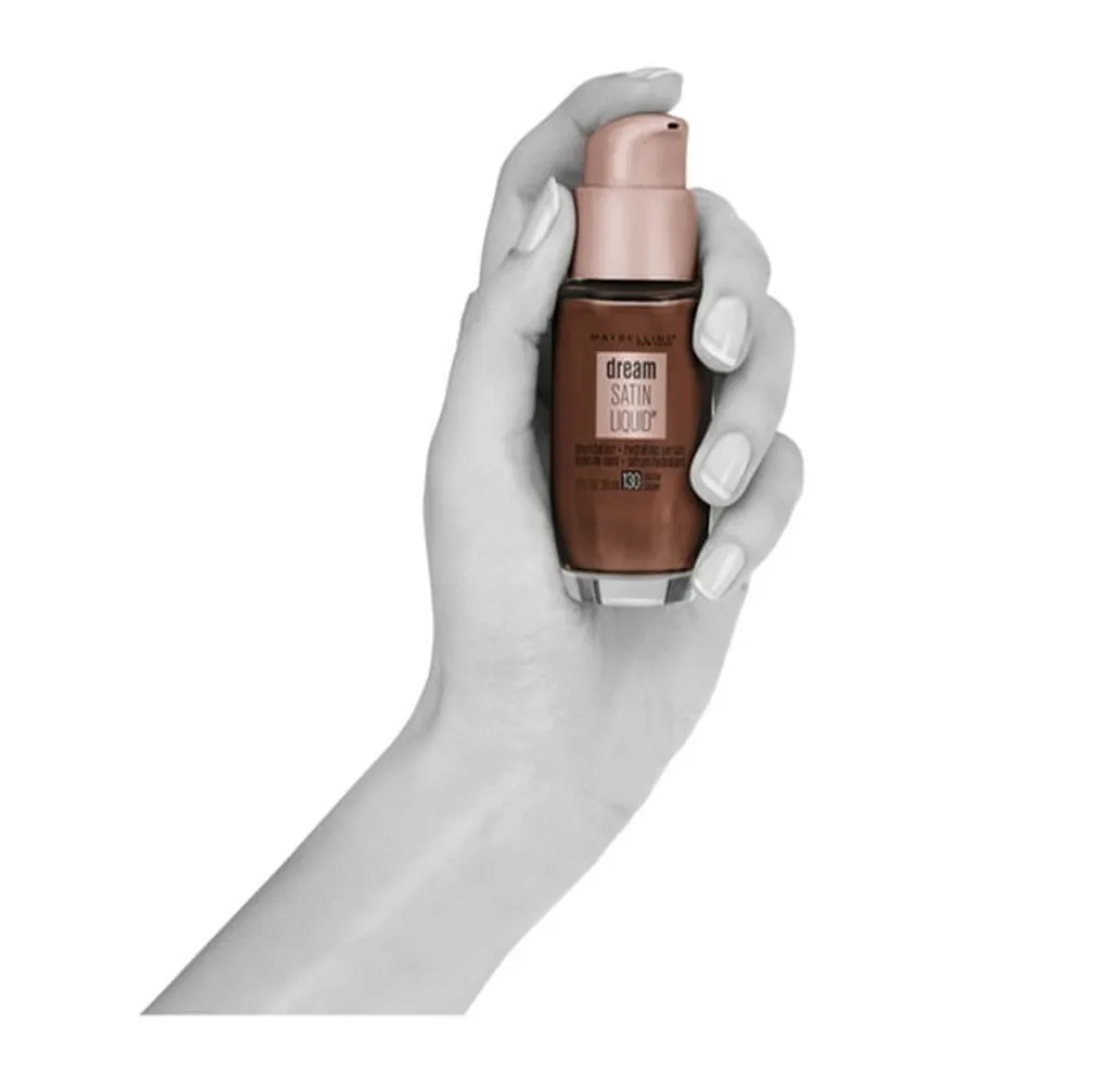 Maybelline New York Dream Satin Liquid Foundation   Hydrating Serum, Cocoa 130