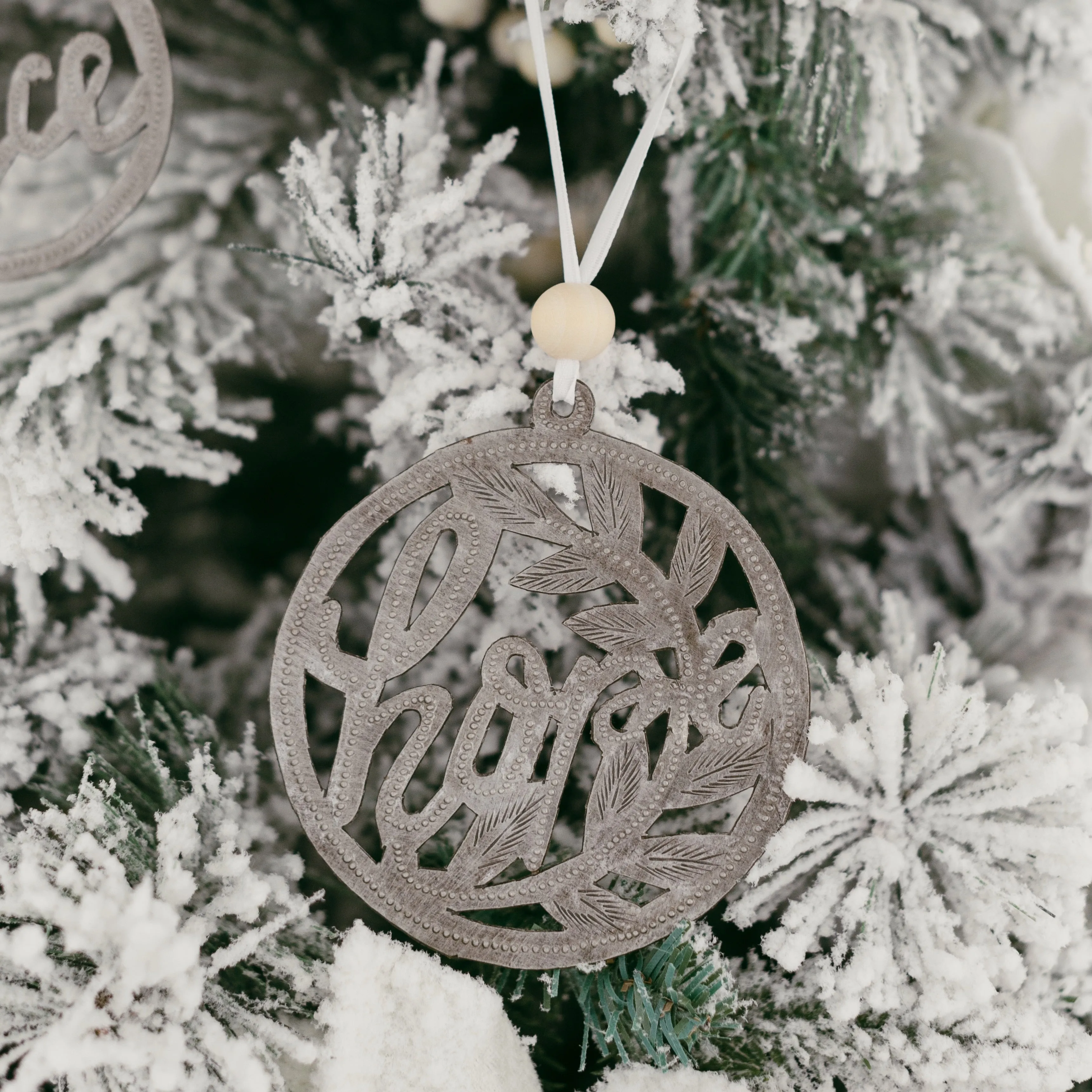 Metal Art Ornament - Hope with Leaves