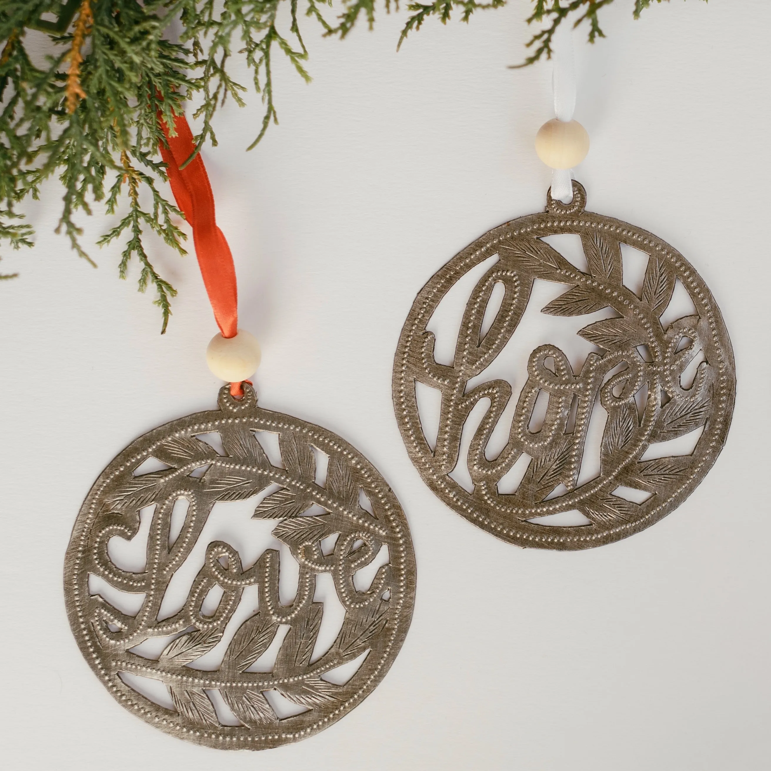 Metal Art Ornament - Love with Leaves