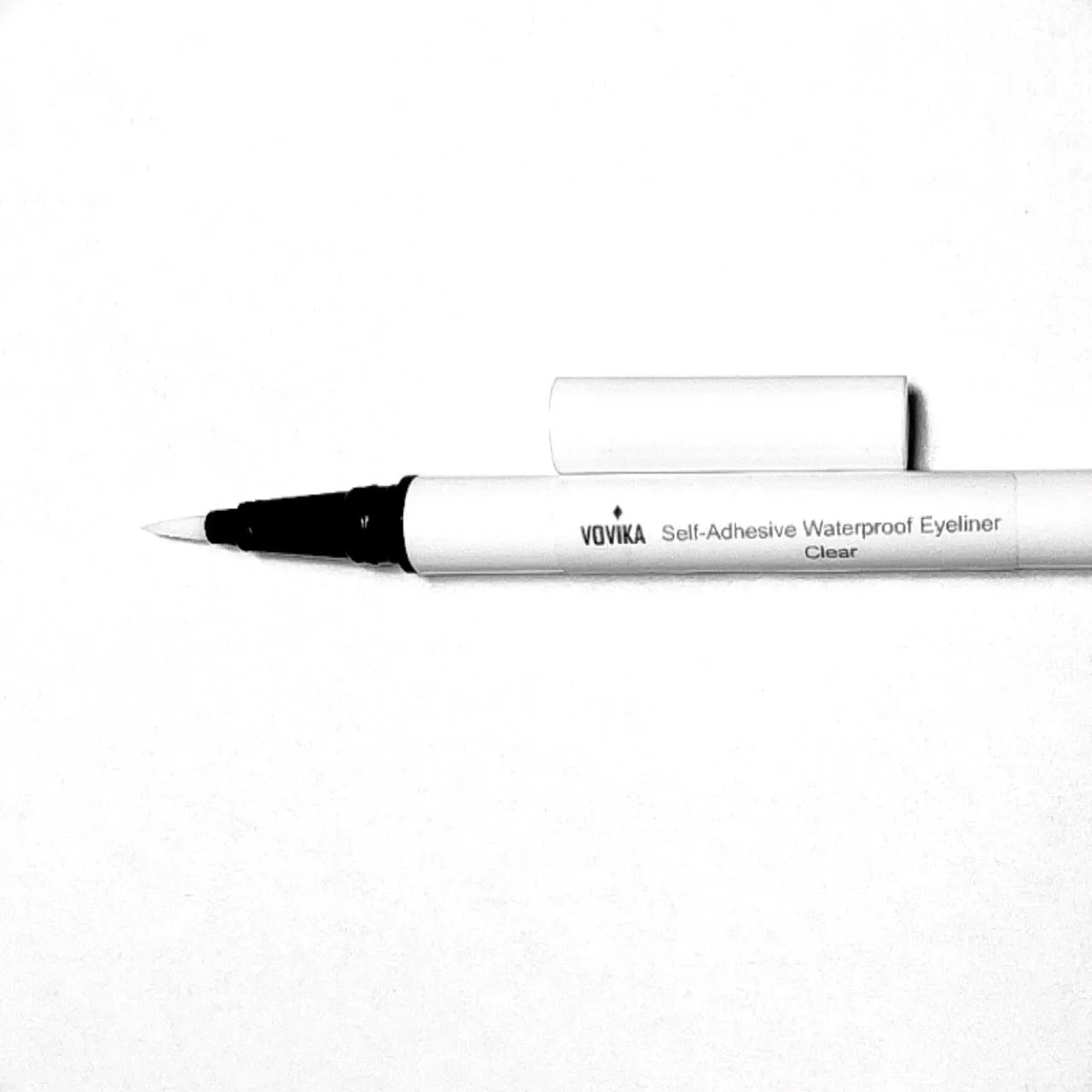 SELF-ADHESIVE WATERPROOF EYELINER - Clear