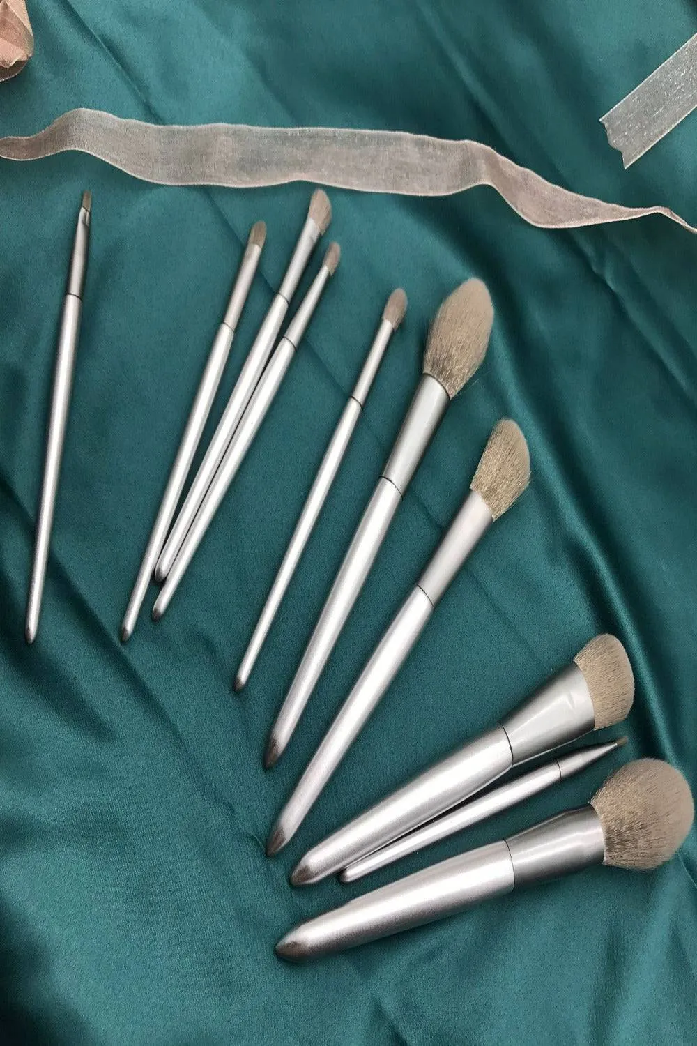Silver Moonlight Makeup Brush Set -10 Pcs