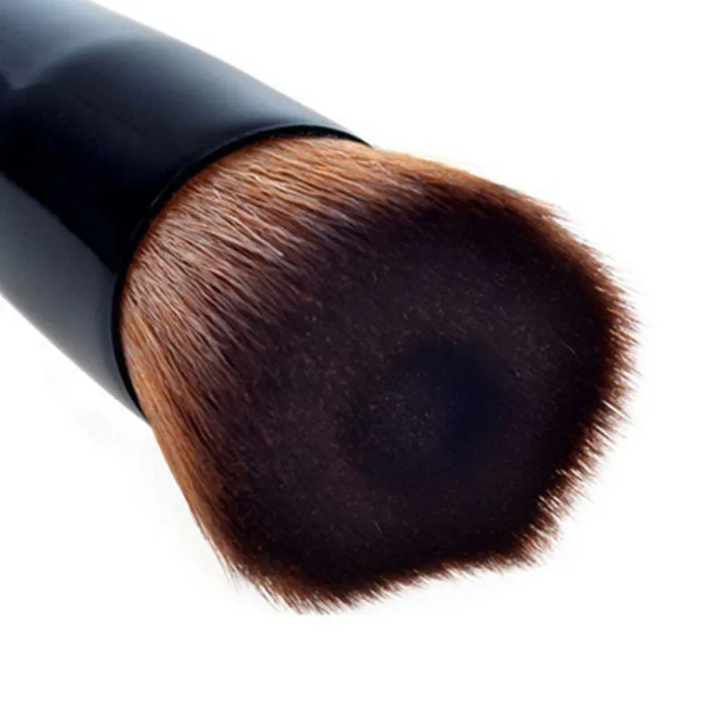 Soft Groove Brush for Facial and Eye Makeup
